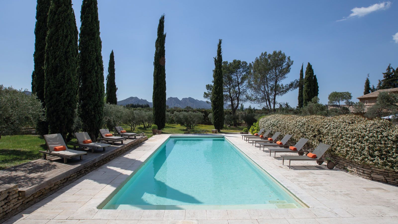 Eygalières luxury holidays villa vacances location