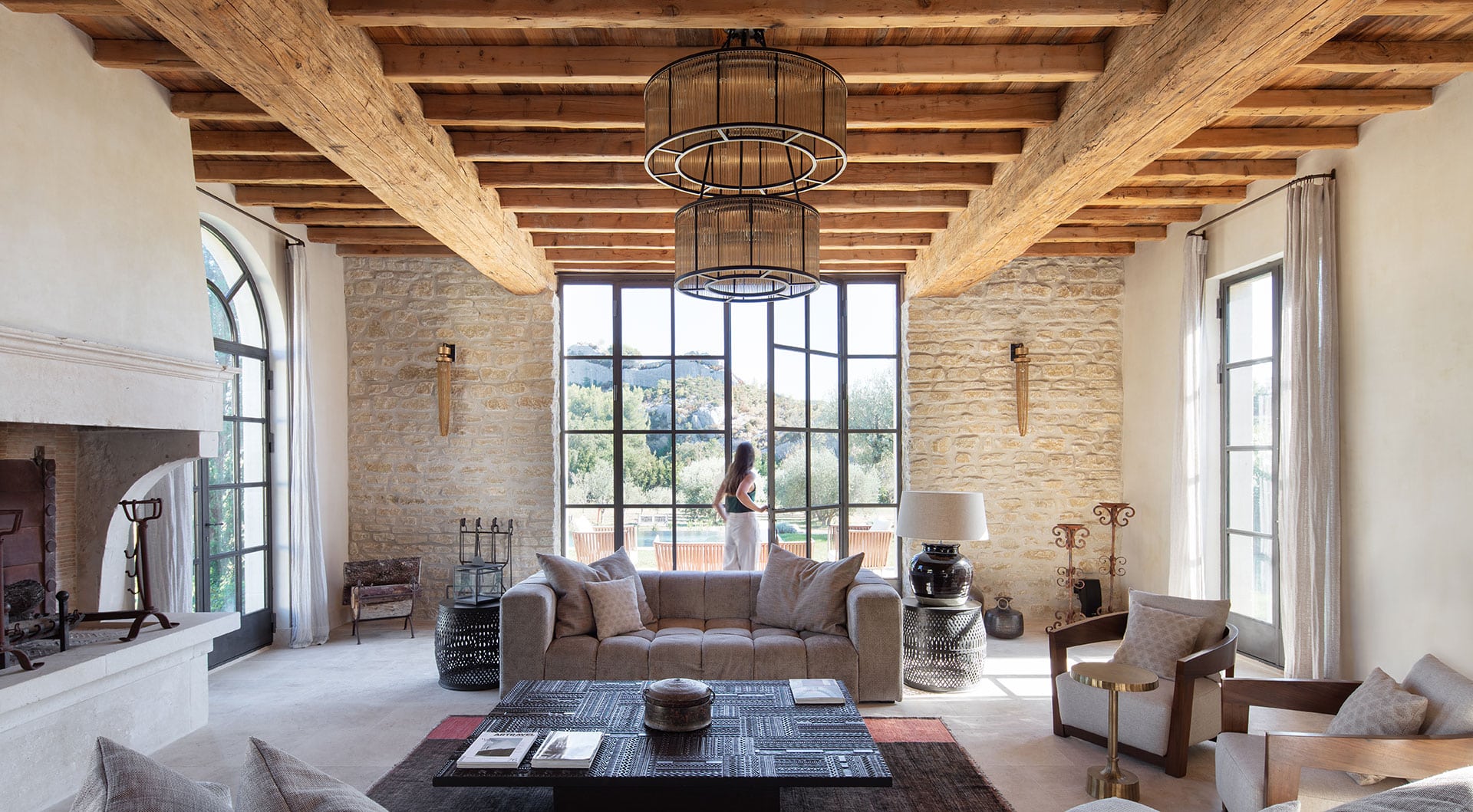 rent luxury provence alpilles