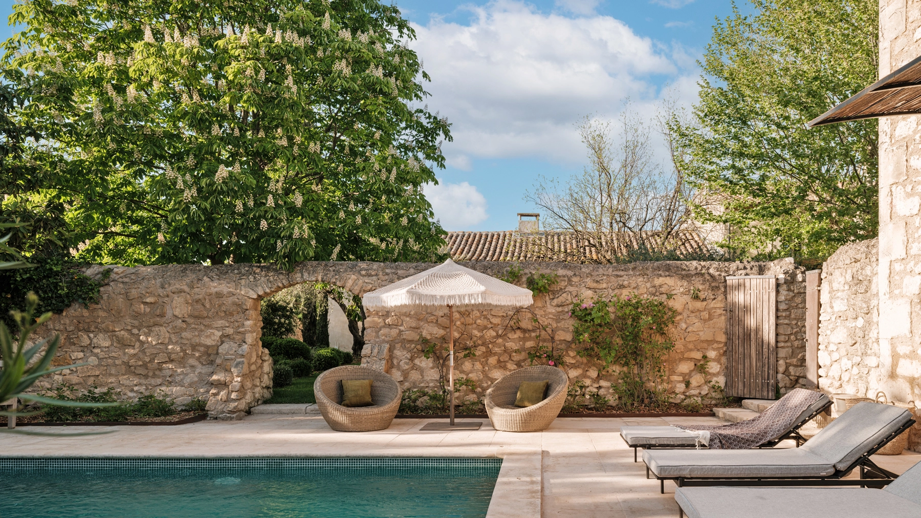 villa location alpilles luxe