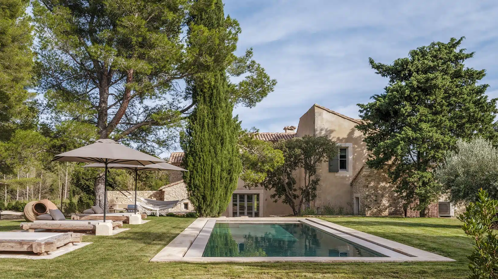 rent awesome villa provence